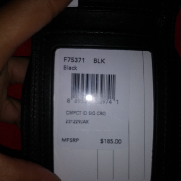 Brand new black leather coach wallet - Picture 2 of 2